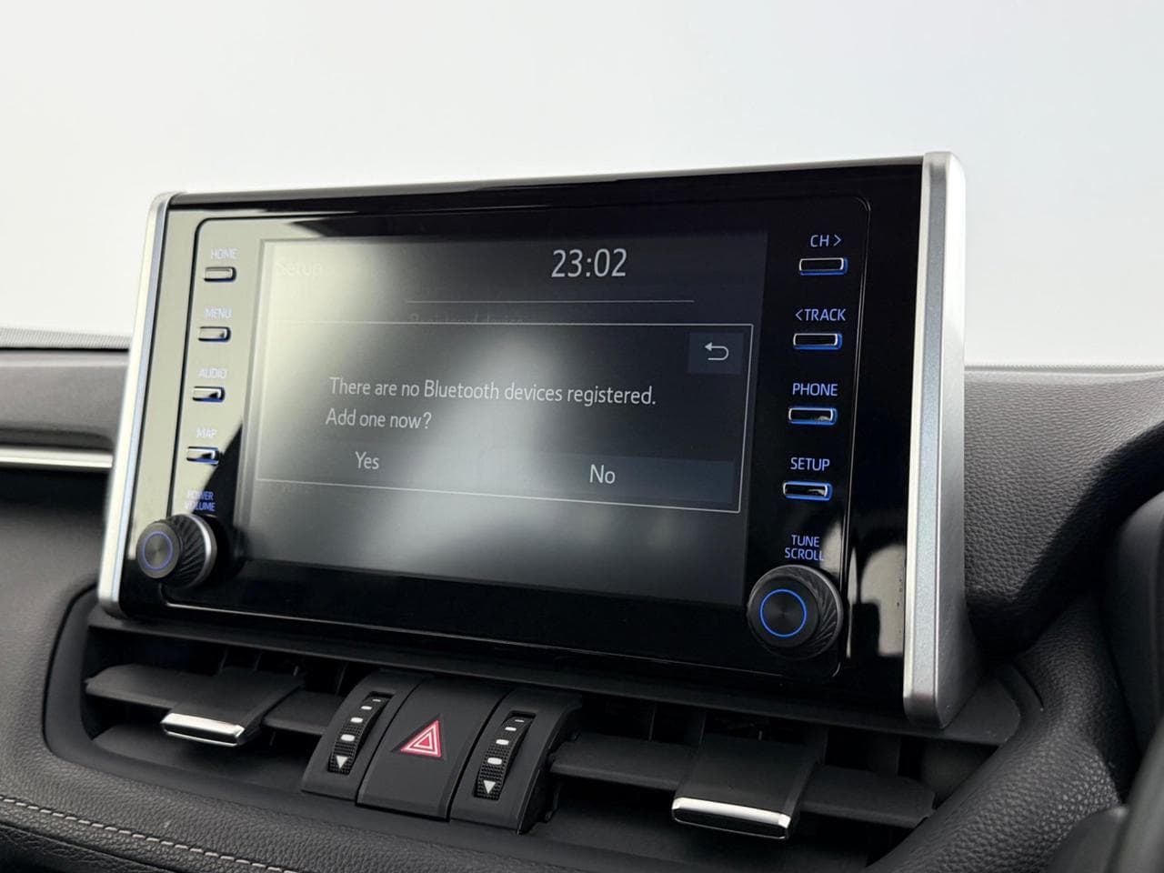 TOYOTA RAV4 thumbnail Infotainment System
