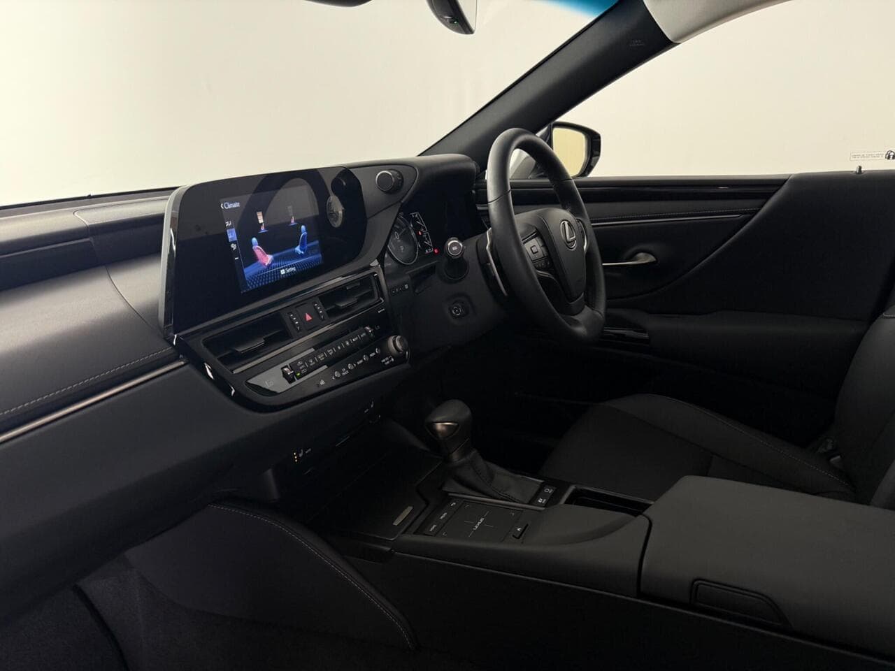 LEXUS ES thumbnail Interior Front