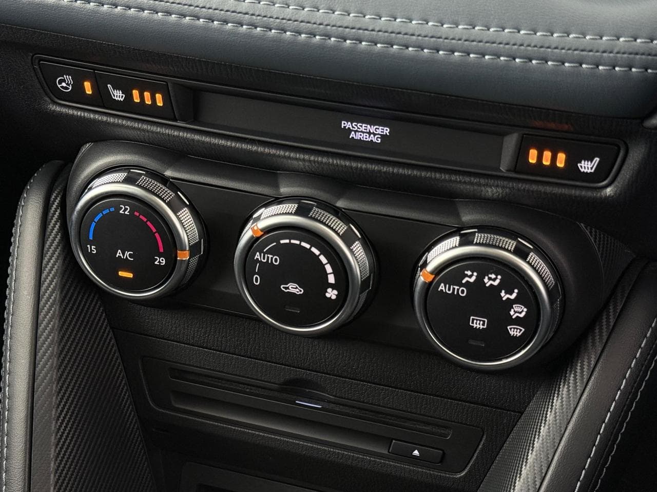 MAZDA 2 thumbnail Misc Controls