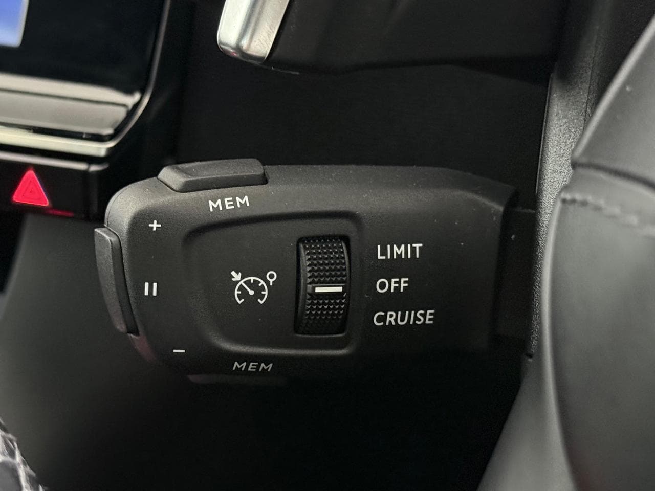 DS 7 Crossback thumbnail Misc Controls