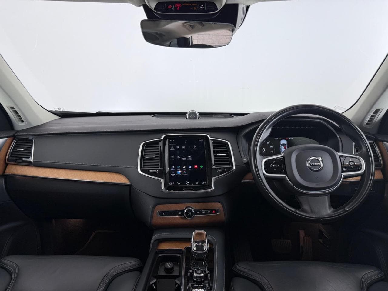 VOLVO XC90 thumbnail Interior Front
