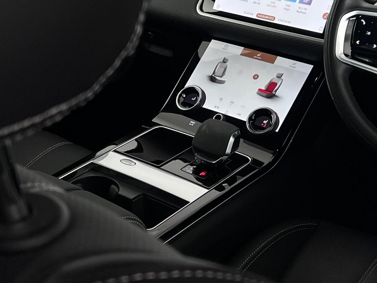 LAND ROVER RANGE ROVER VELAR thumbnail Inconclusive