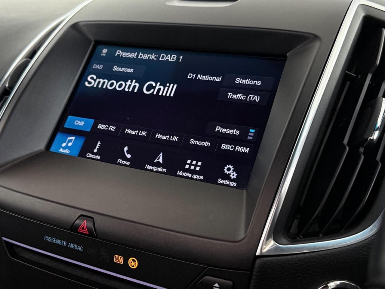 Ford Edge thumbnail Infotainment System