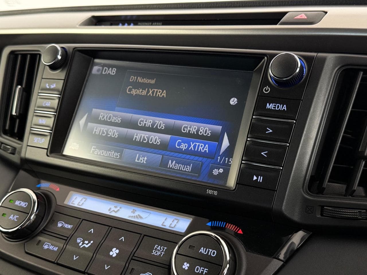 TOYOTA RAV4 thumbnail Infotainment System