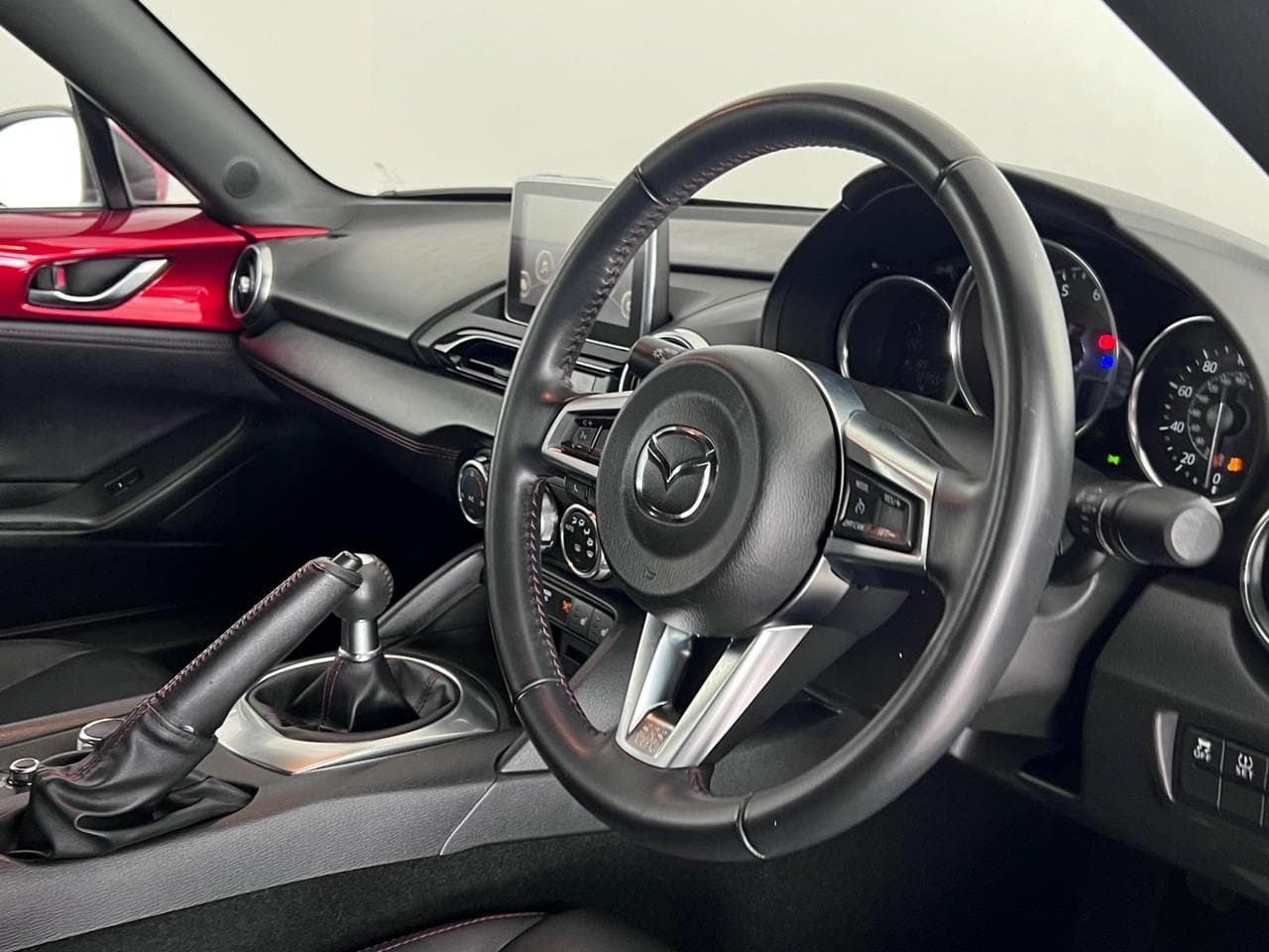 MAZDA MX-5 thumbnail Steering Wheel