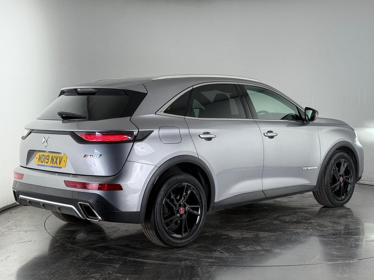 DS 7 Crossback thumbnail Rear Right
