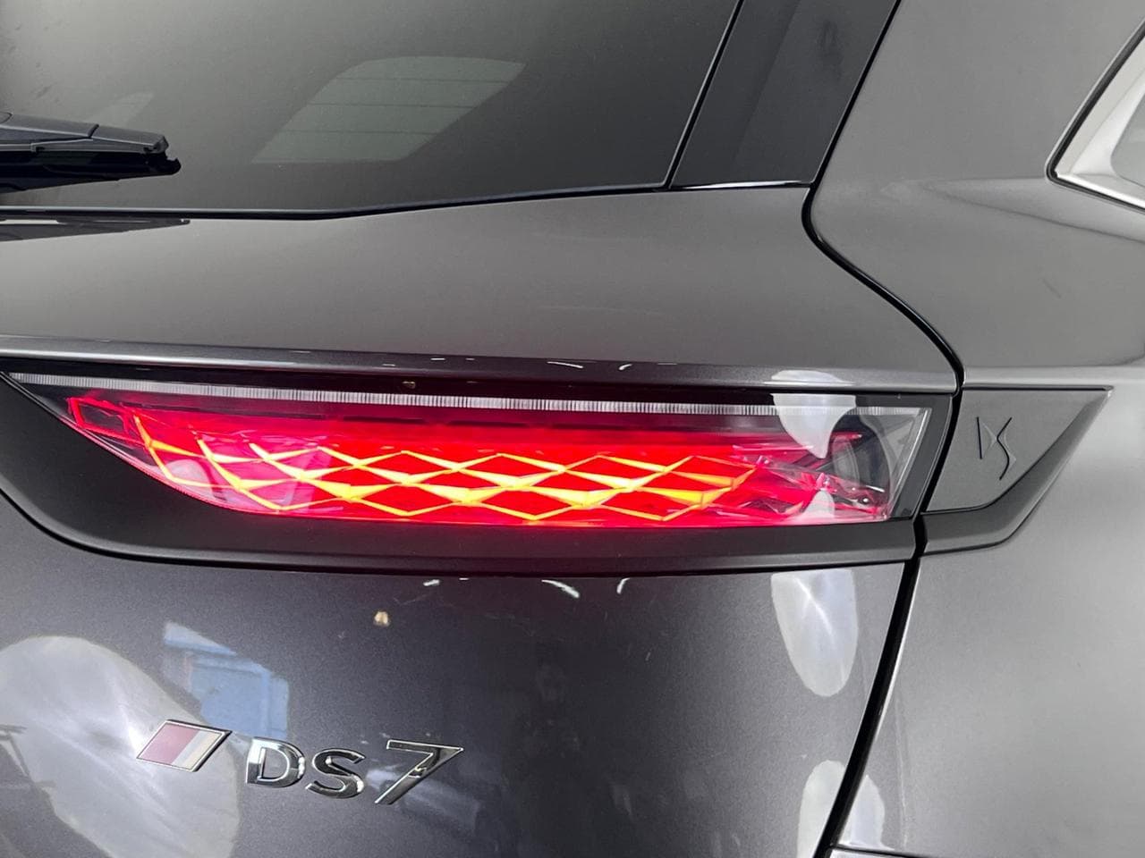 DS 7 Crossback thumbnail Lights Rear
