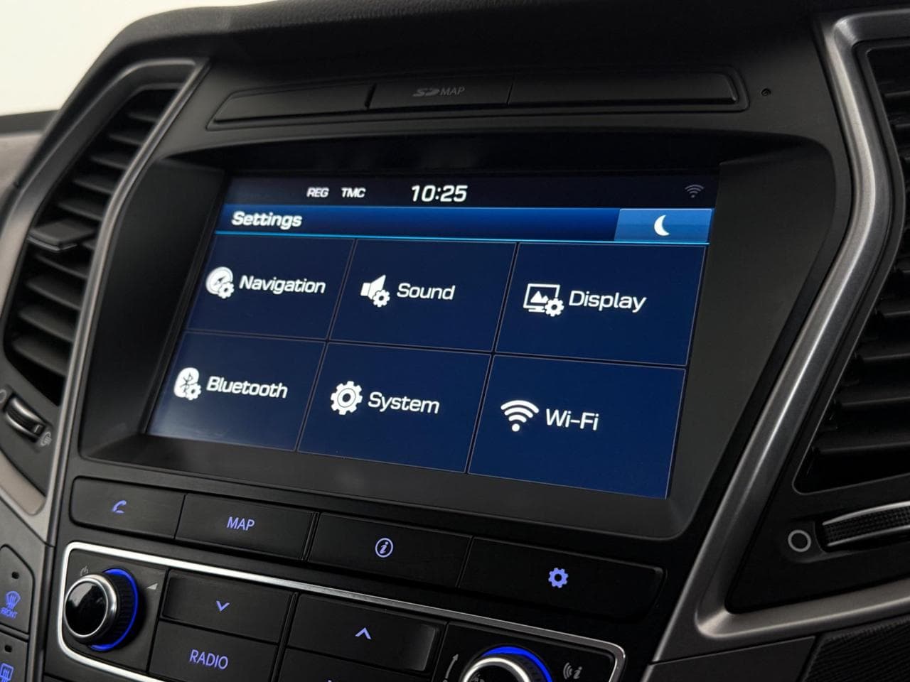 HYUNDAI Santa Fe thumbnail Infotainment System