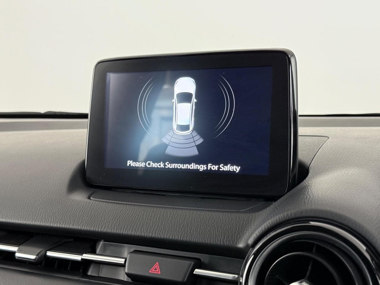 MAZDA 2 thumbnail Infotainment System