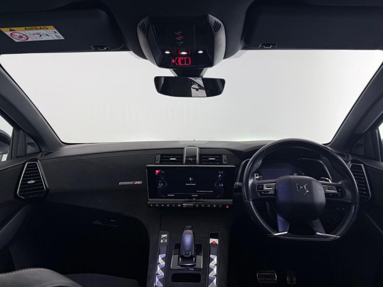 DS 7 Crossback thumbnail Interior Front