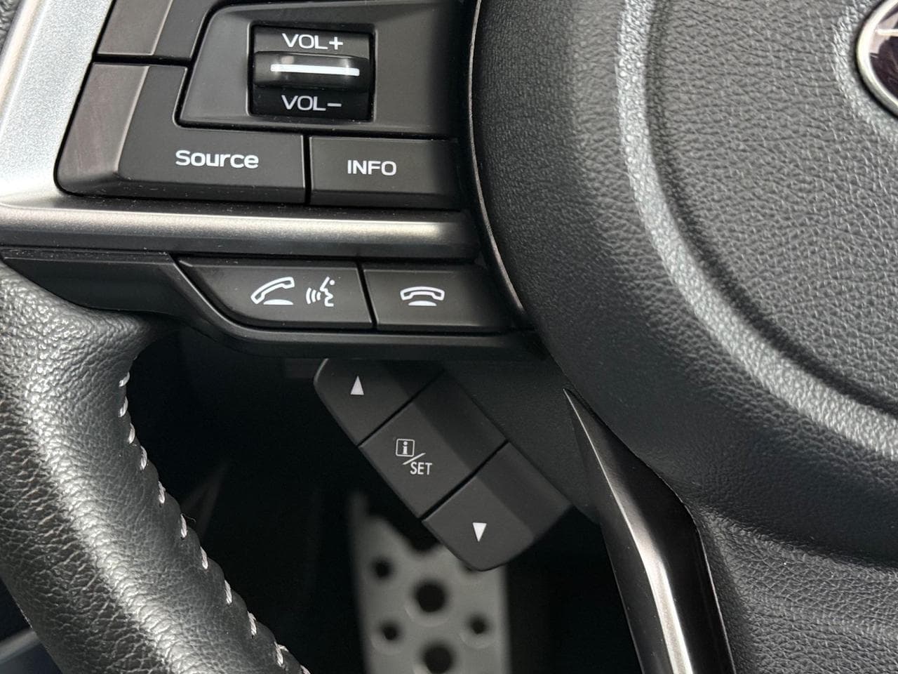 SUBARU Forester thumbnail Misc Controls