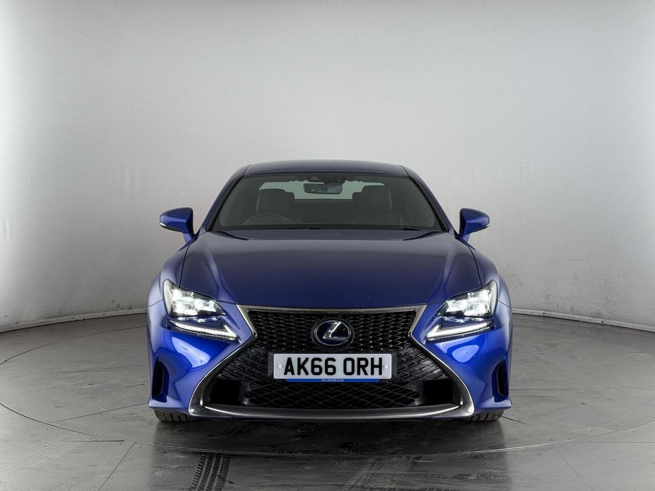LEXUS RC thumbnail Front