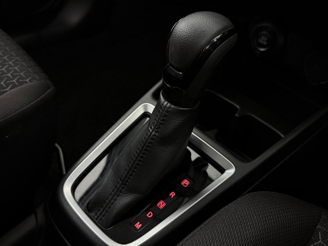SUZUKI Swift thumbnail Interior Front