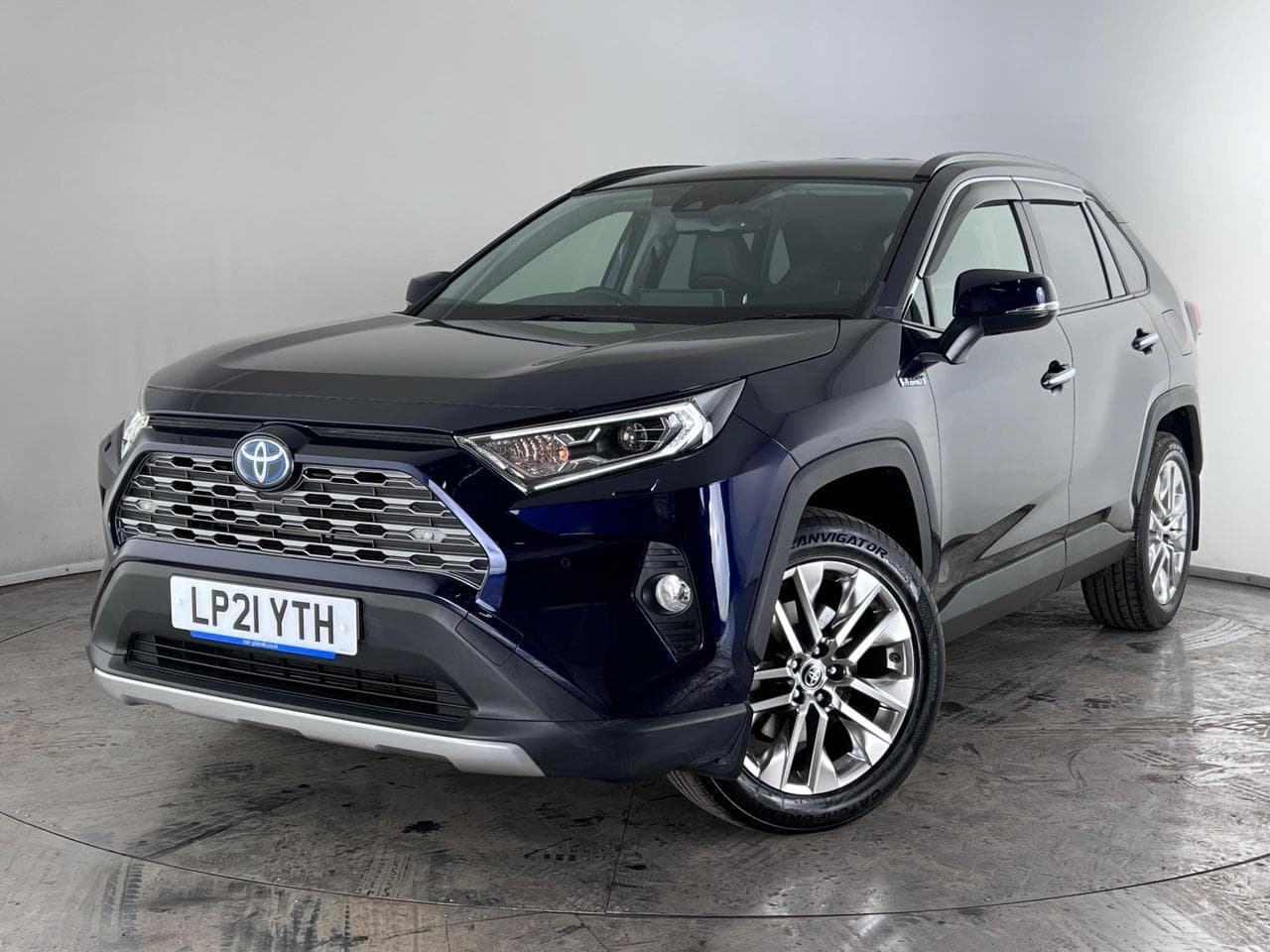 TOYOTA RAV4 thumbnail Front Left