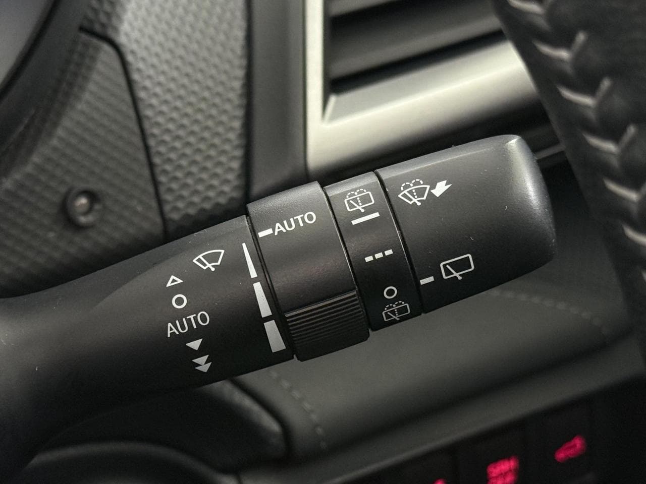 SUBARU Forester thumbnail Misc Controls