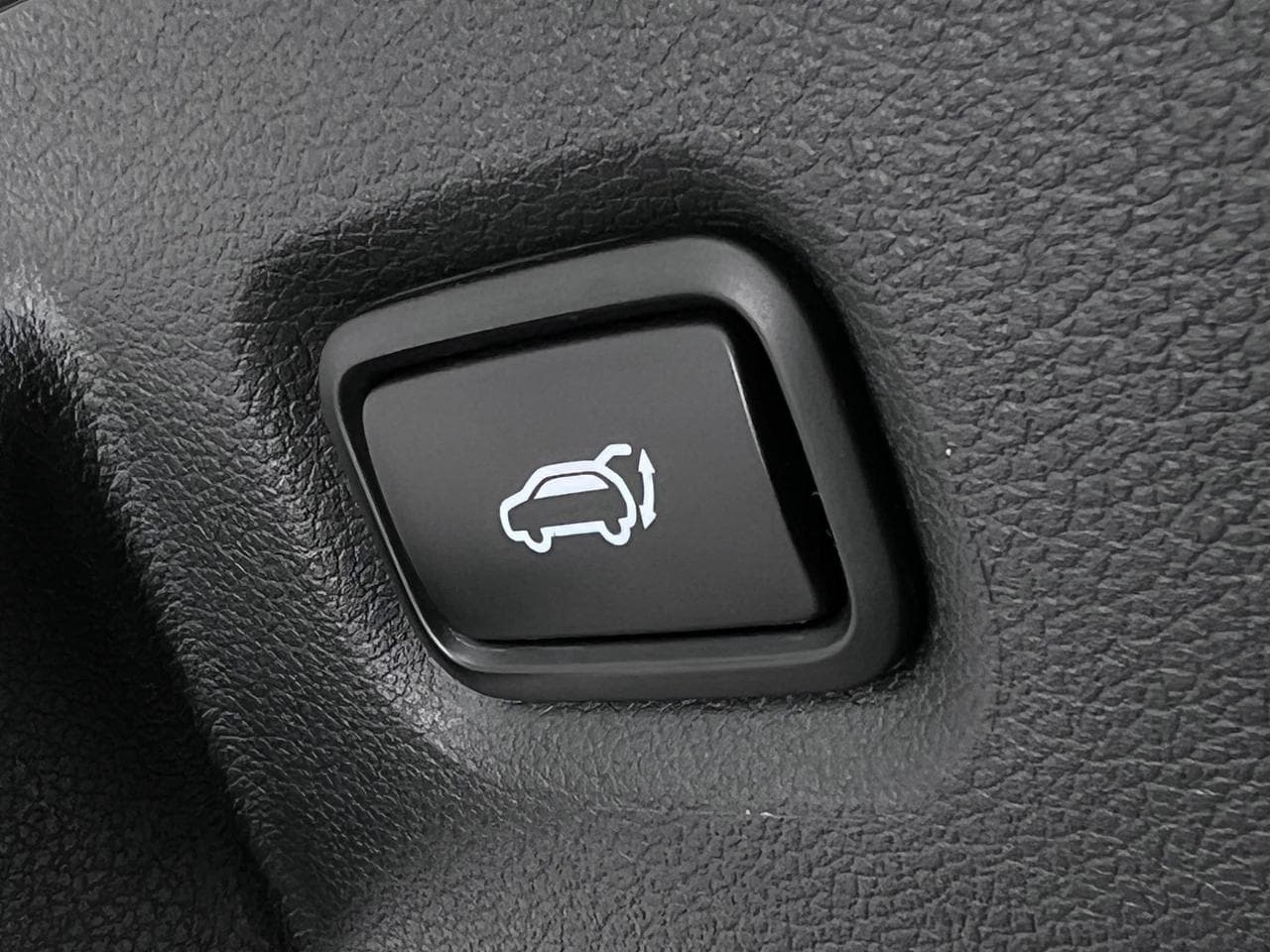 HYUNDAI SANTA FE thumbnail Misc Controls