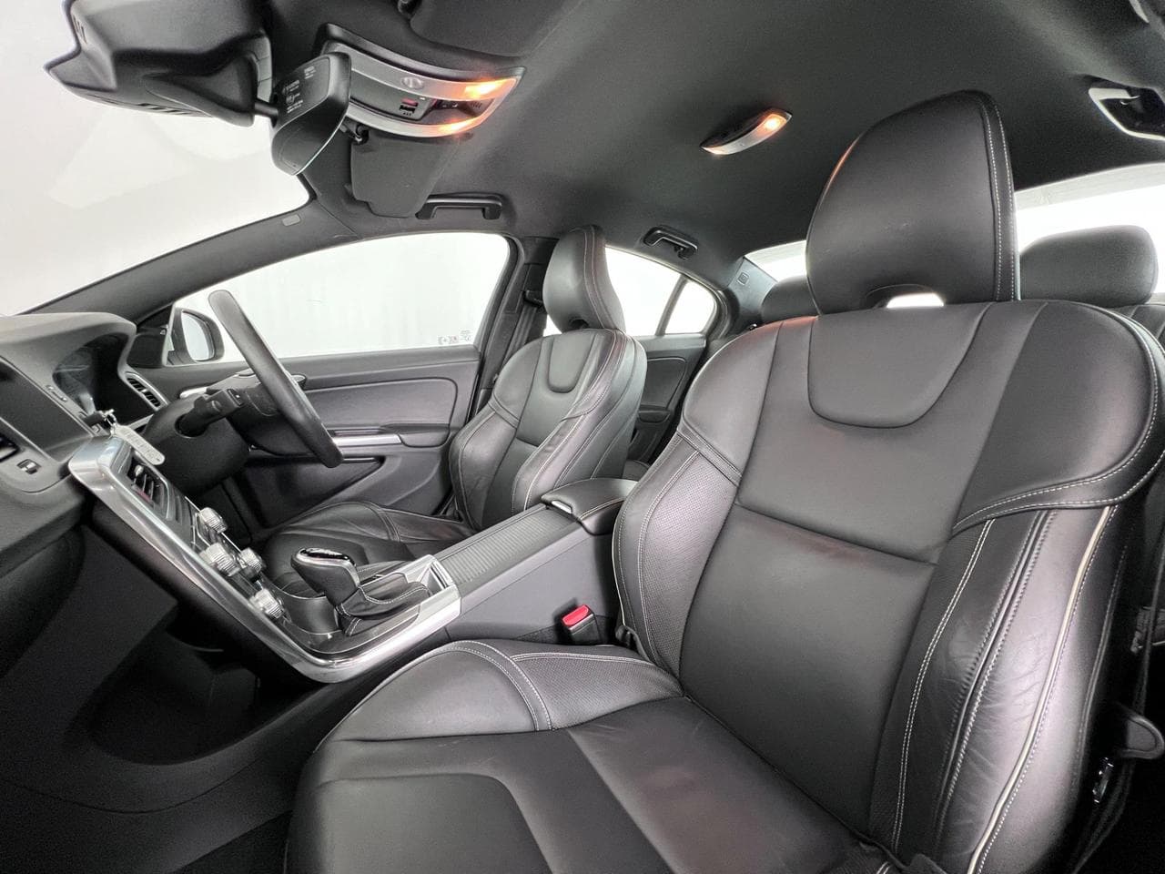 VOLVO S60 thumbnail Seat Front Passenger