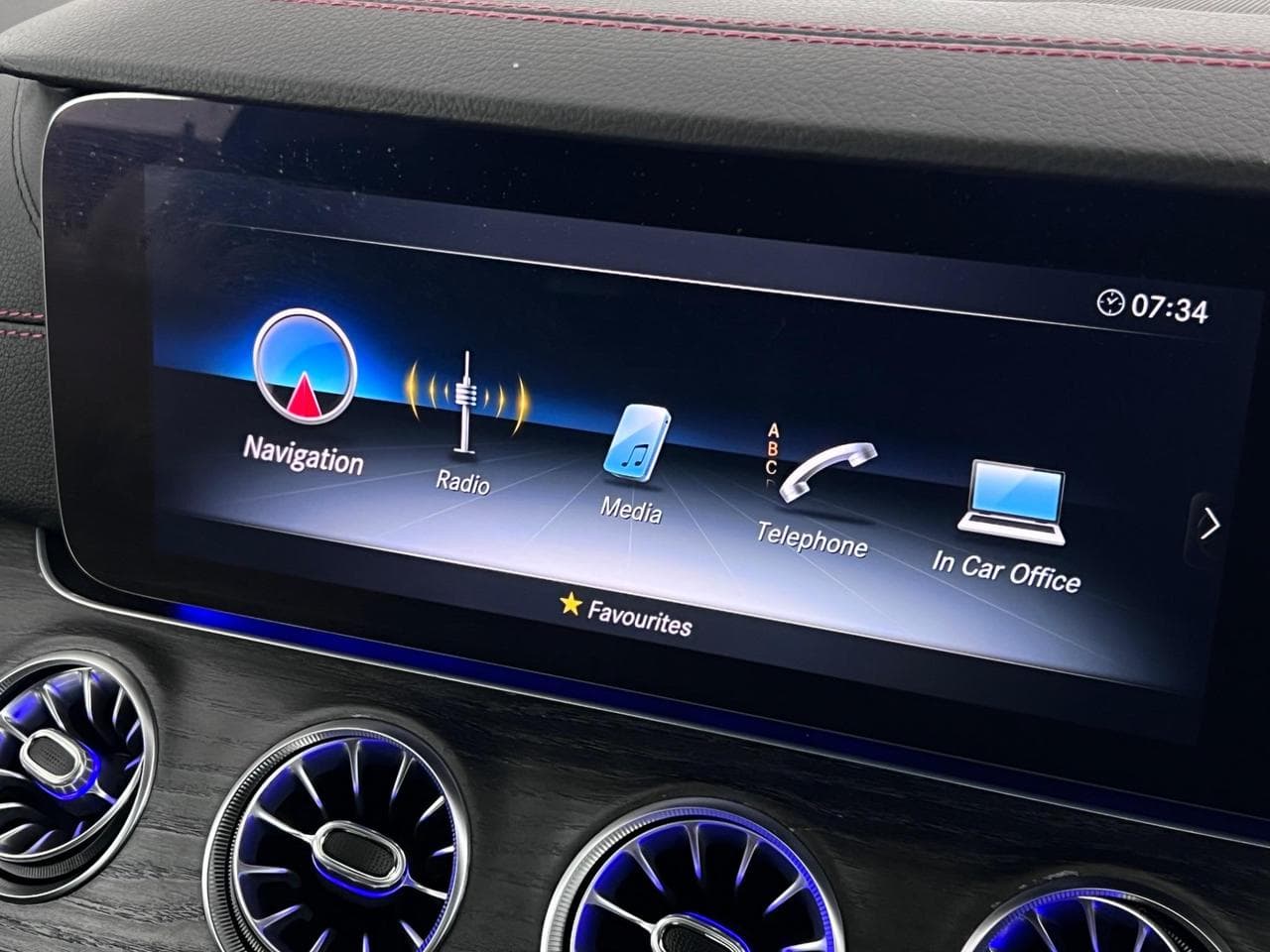MERCEDES-BENZ E-Class thumbnail Infotainment System