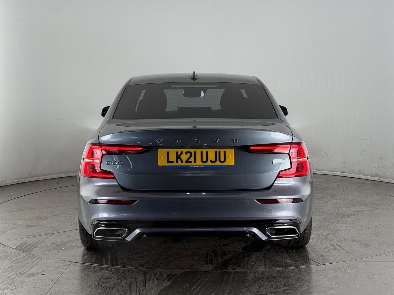 VOLVO S60 thumbnail Rear