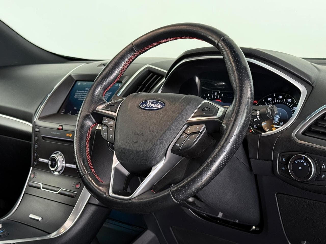 Ford Edge thumbnail Steering Wheel