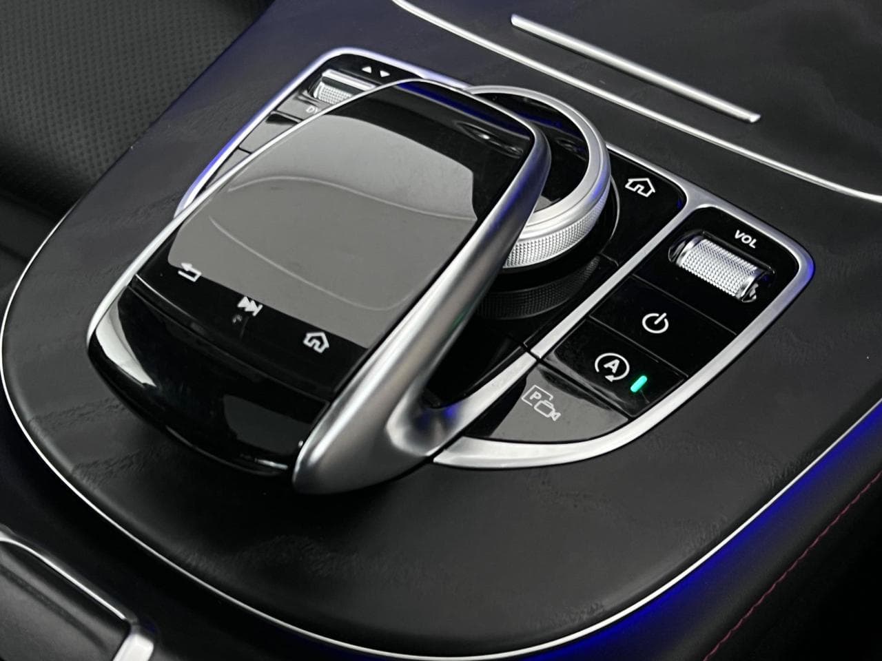 MERCEDES-BENZ E-Class thumbnail Inconclusive