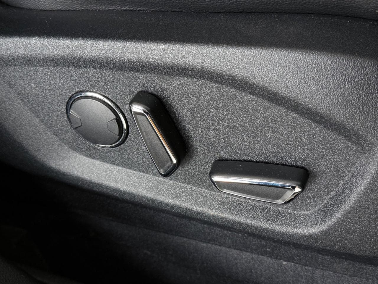 FORD Edge thumbnail Misc Controls