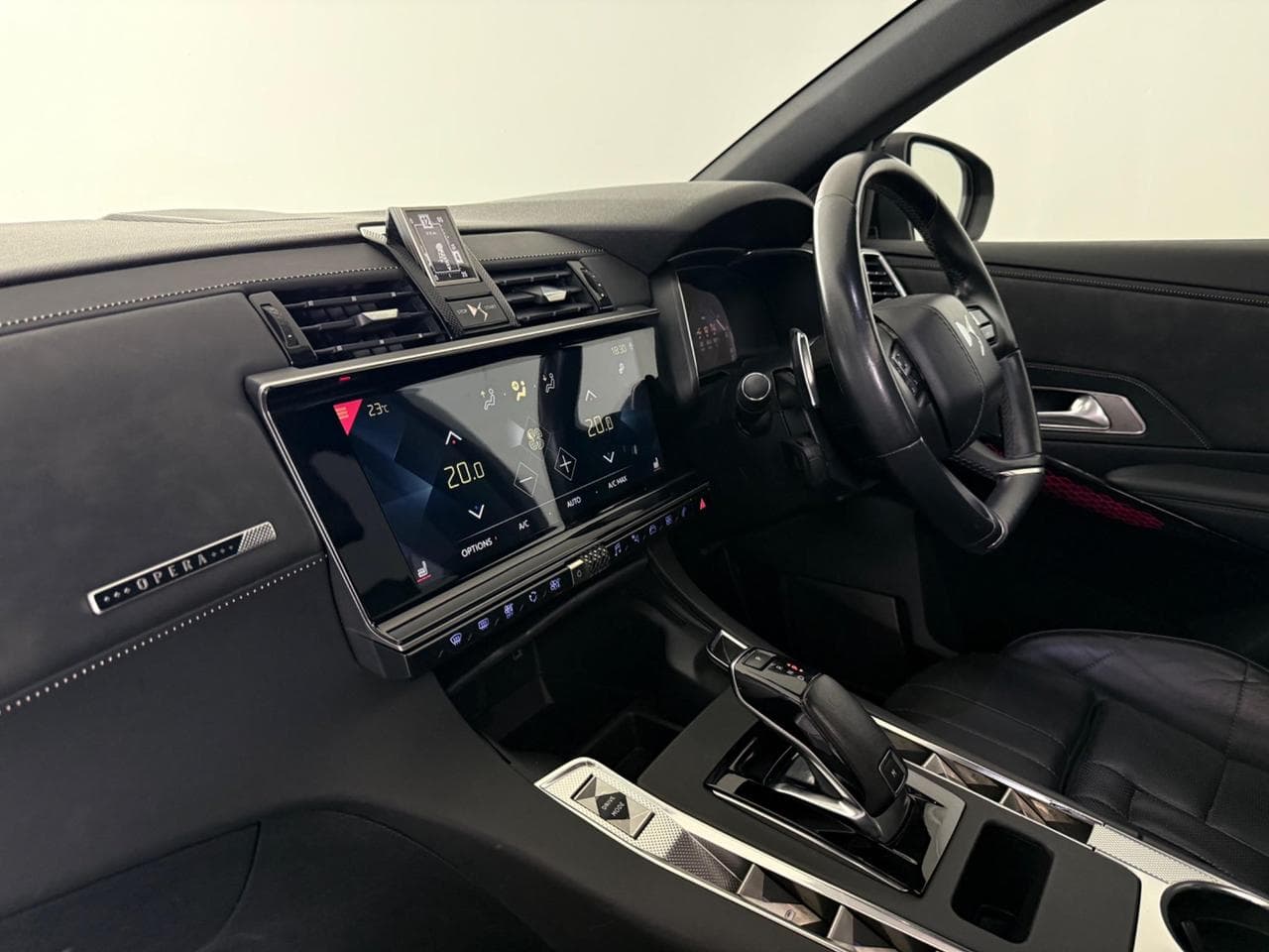 DS 7 Crossback thumbnail Interior Front