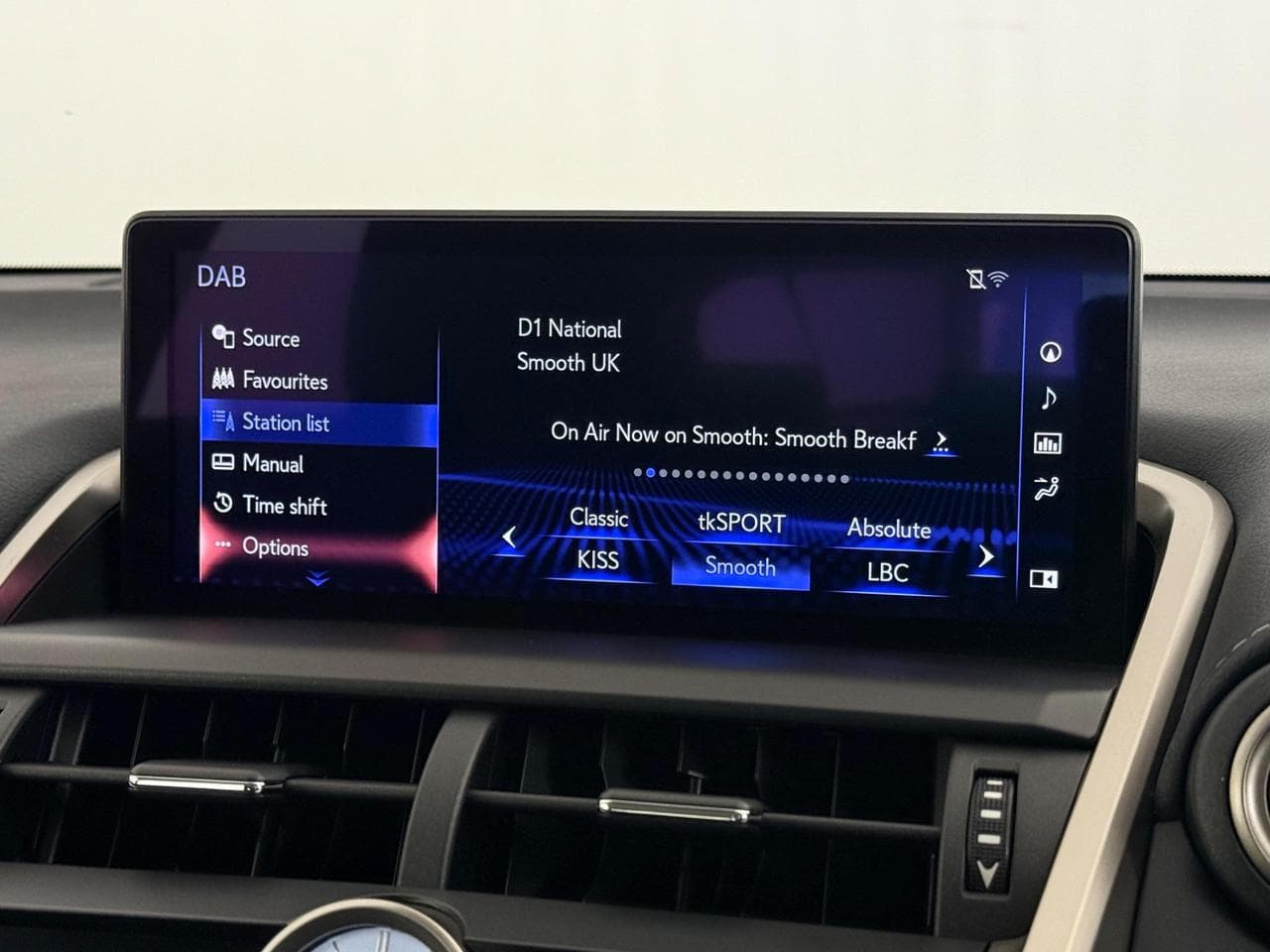 LEXUS NX thumbnail Infotainment System