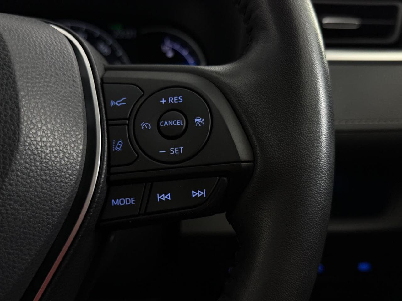 TOYOTA RAV4 thumbnail Misc Controls