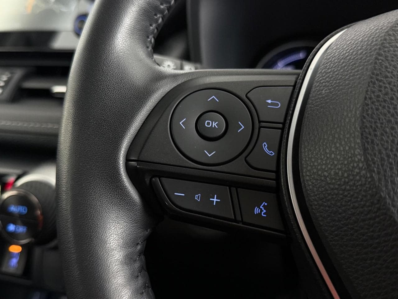 TOYOTA RAV4 thumbnail Misc Controls