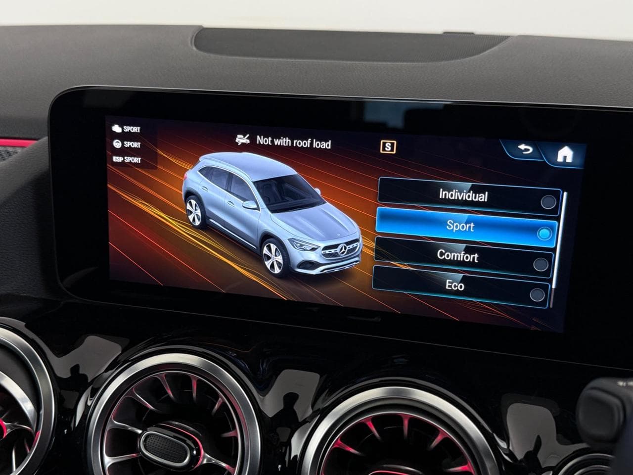 MERCEDES-BENZ GLA thumbnail Infotainment System