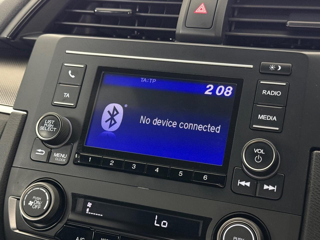 Honda Civic thumbnail Infotainment System