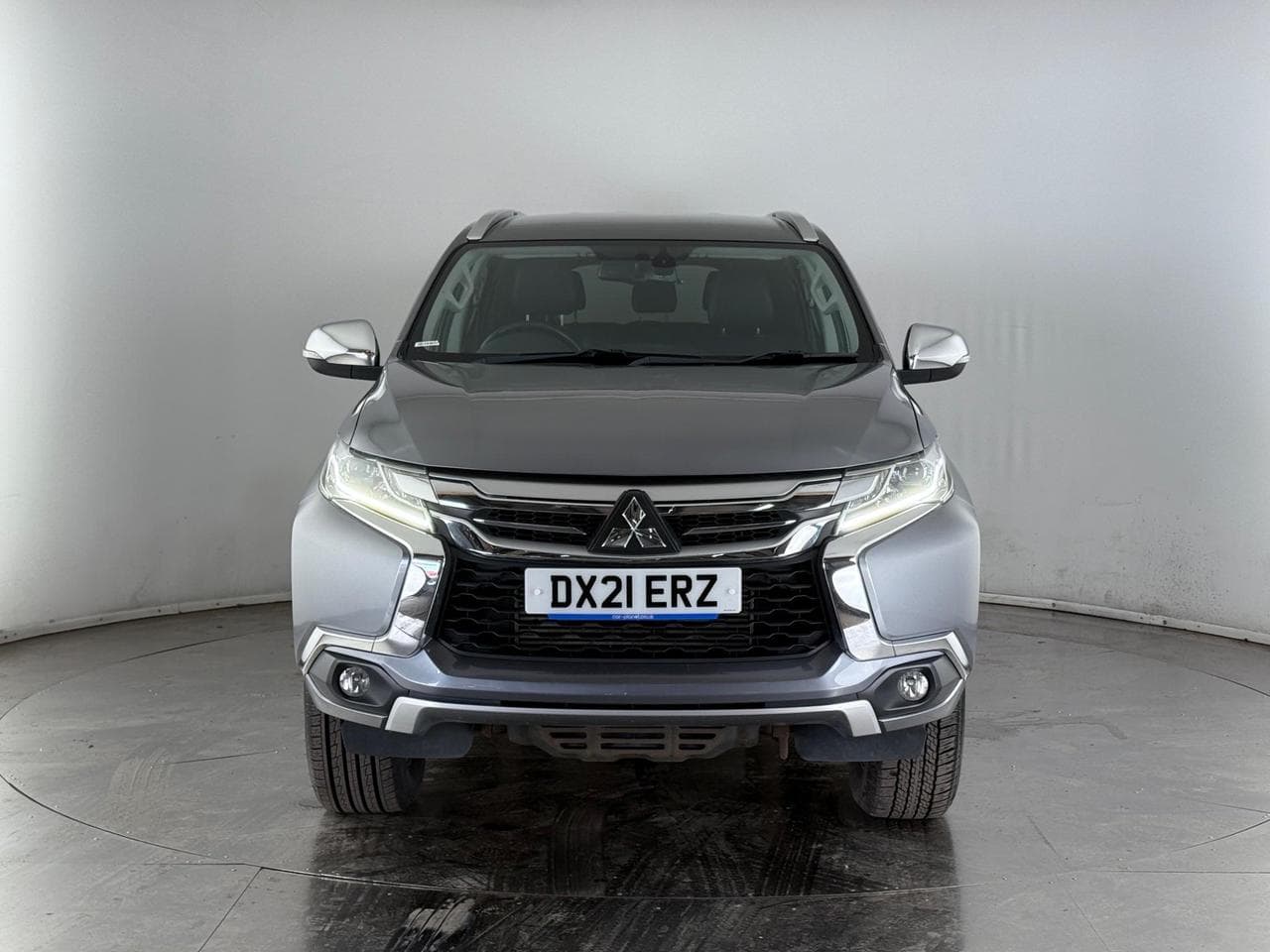 MITSUBISHI Shogun Sport thumbnail Front
