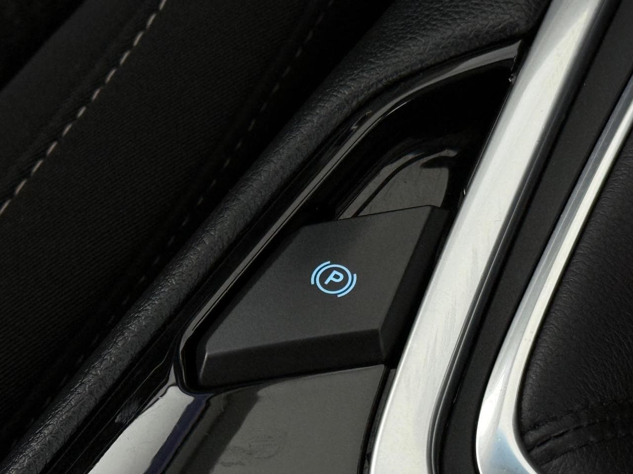 FORD Edge thumbnail Misc Controls