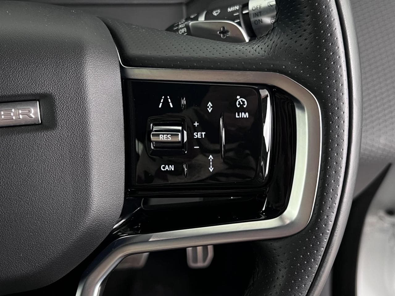 LAND ROVER RANGE ROVER VELAR thumbnail Misc Controls