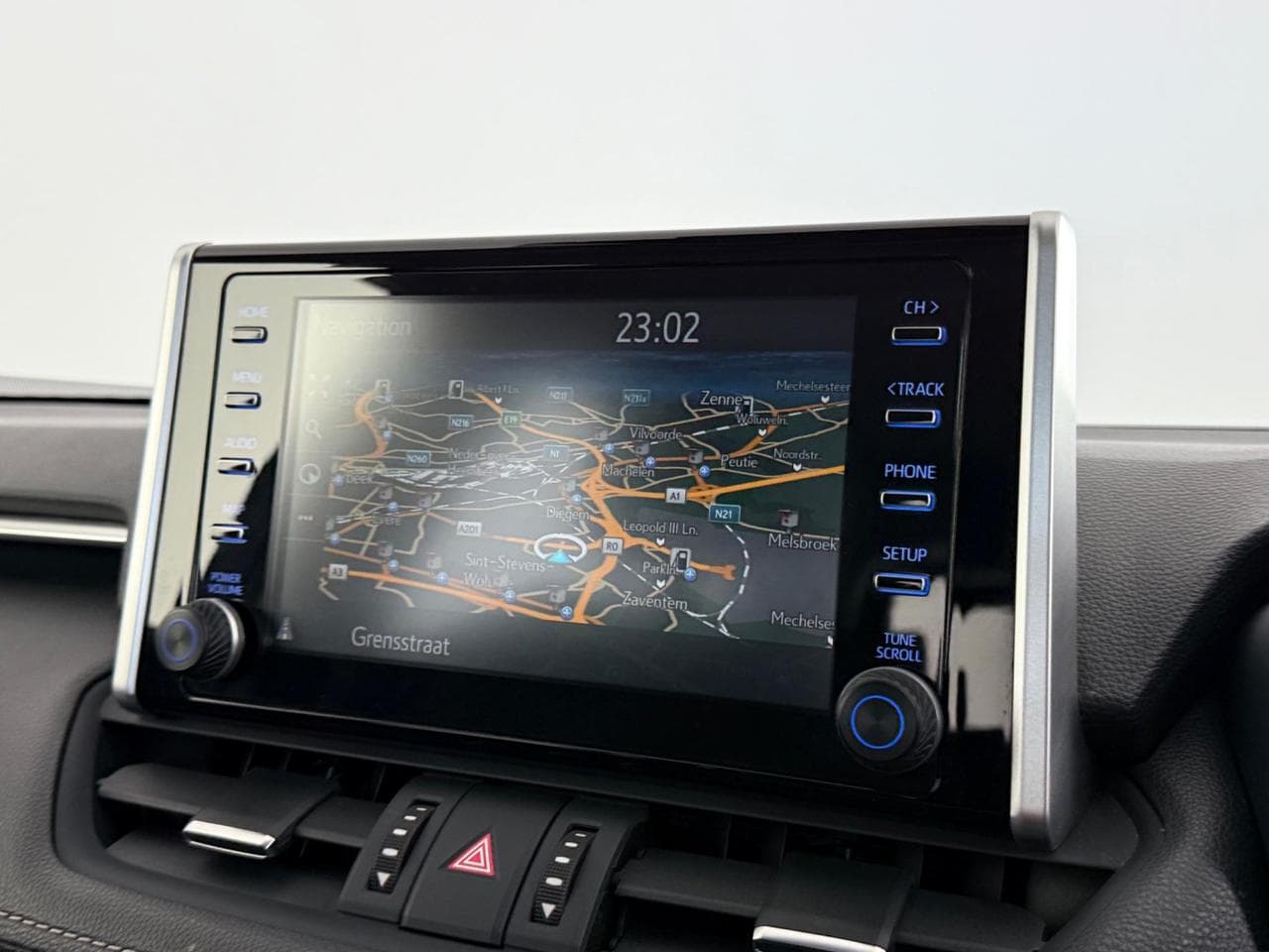 TOYOTA RAV4 thumbnail Infotainment System