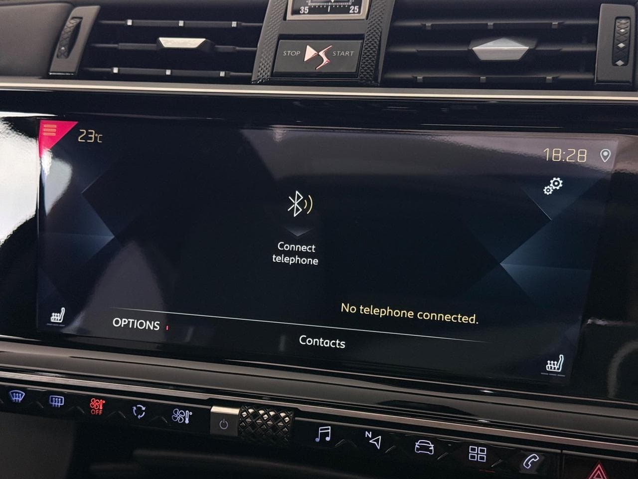 DS 7 Crossback thumbnail Infotainment System