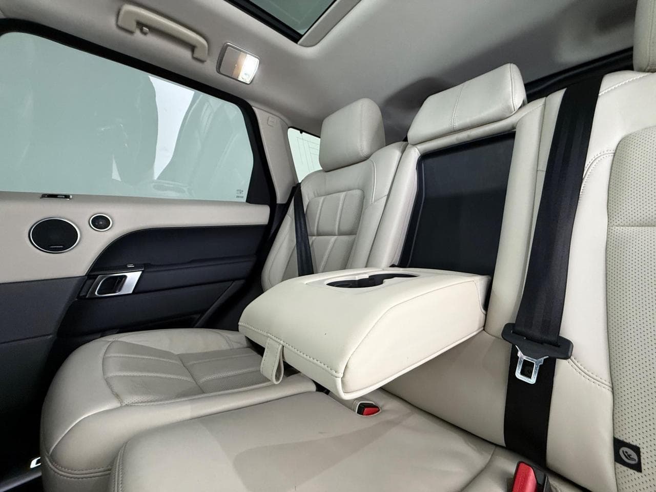 LAND ROVER Range Rover Sport thumbnail Seats Rear