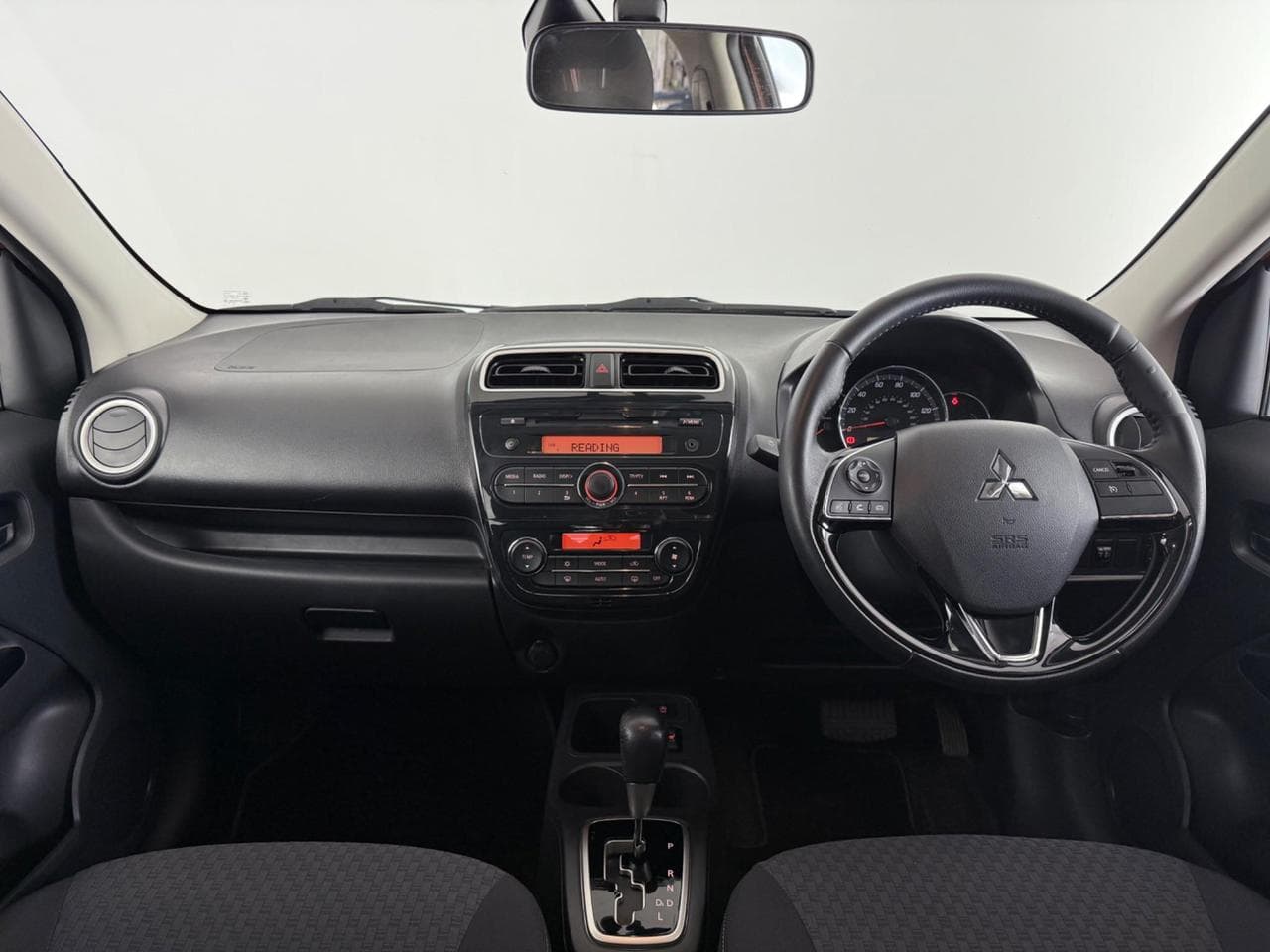 MITSUBISHI Mirage thumbnail Interior Front