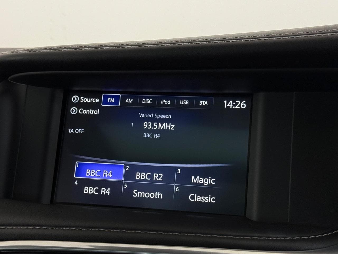 INFINITI Q30 thumbnail Infotainment System