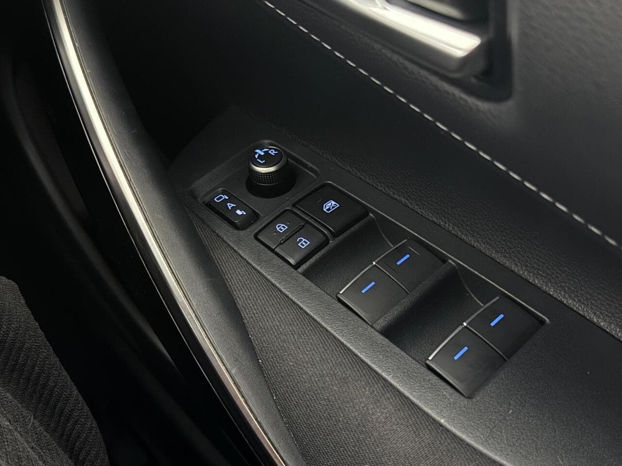 TOYOTA Corolla thumbnail Misc Controls