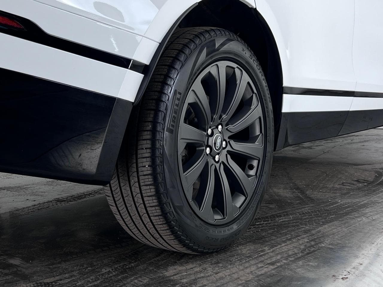 LAND ROVER RANGE ROVER VELAR thumbnail Wheel