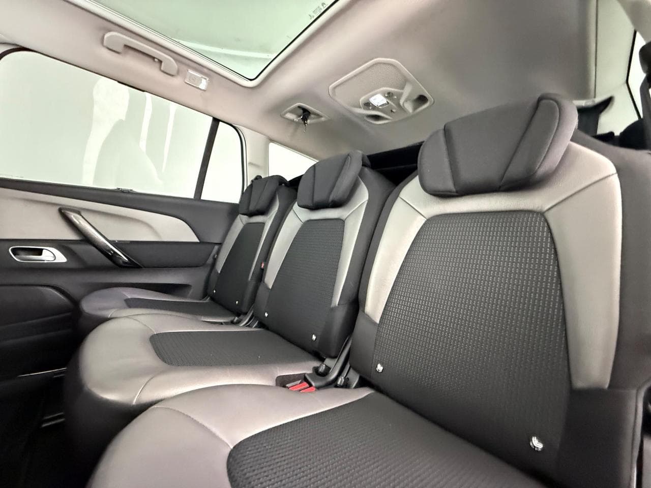 CITROEN C4 Picasso thumbnail Seat Front Passenger