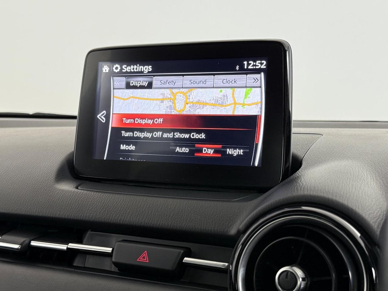 MAZDA 2 thumbnail Infotainment System