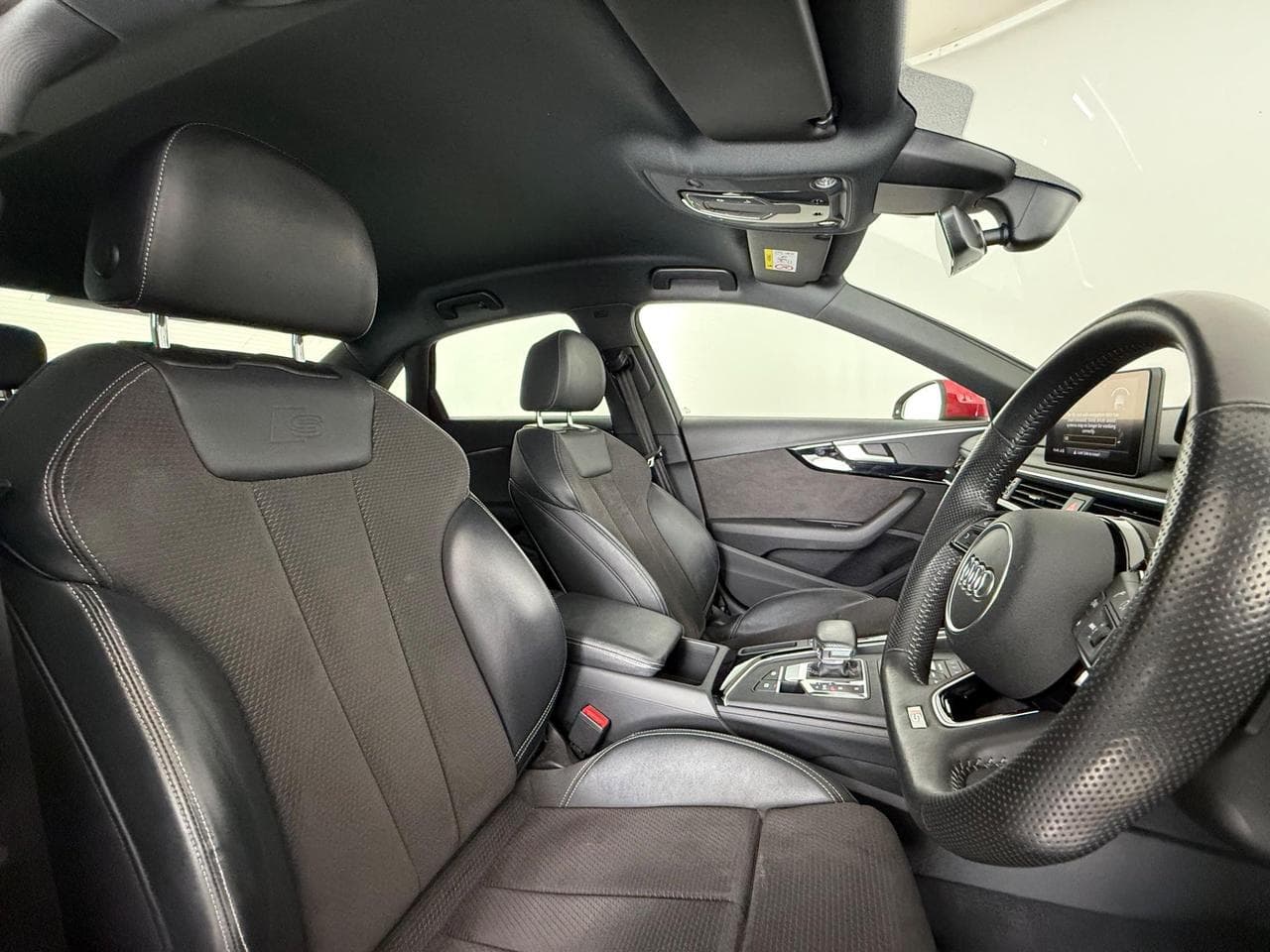 AUDI A4 thumbnail Seat Driver