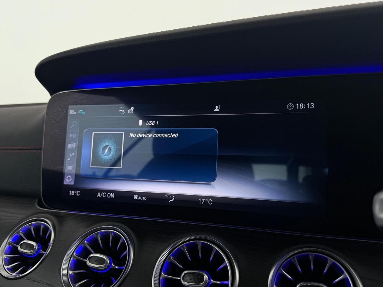 MERCEDES-BENZ E-Class thumbnail Infotainment System