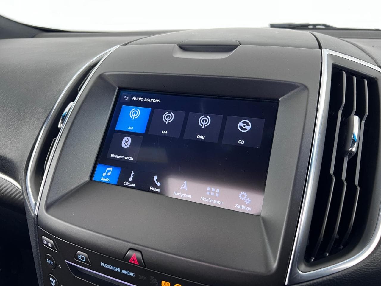 FORD EDGE thumbnail Infotainment System