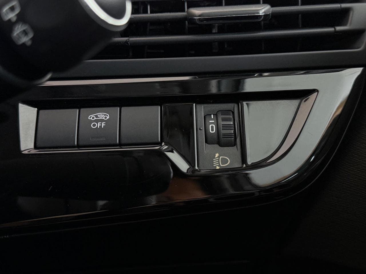 CITROEN C4 Picasso thumbnail Misc Controls