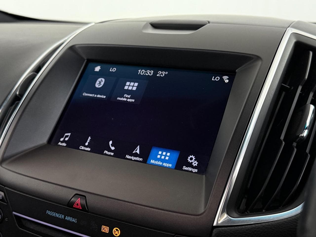 Ford Edge thumbnail Infotainment System
