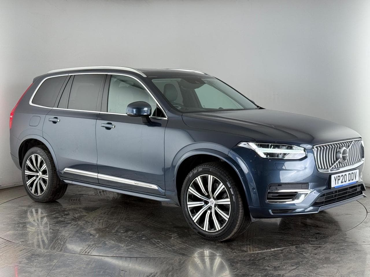 VOLVO XC90 - VOLVO XC90 2.0h T8 Twin Engine 11.6kWh Inscription Auto 4WD Euro 6 (s/s) 5dr
